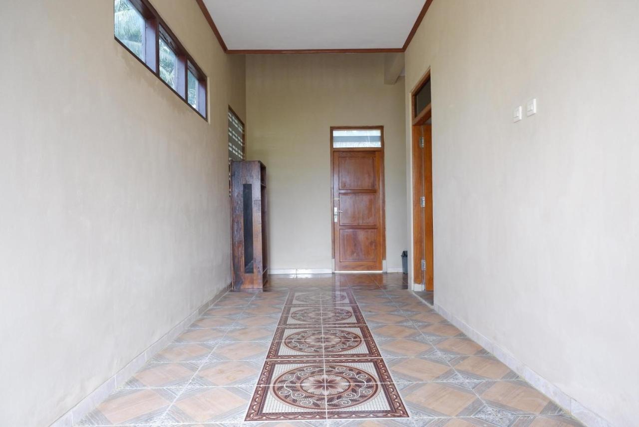 Reddoorz Near Yogyakarta International Airport Hotel Glagah  Kültér fotó